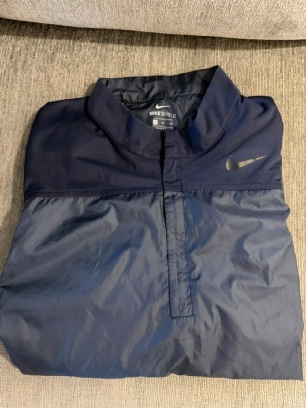 Nike Shield Mens 1/2 Zip Pullover Golf